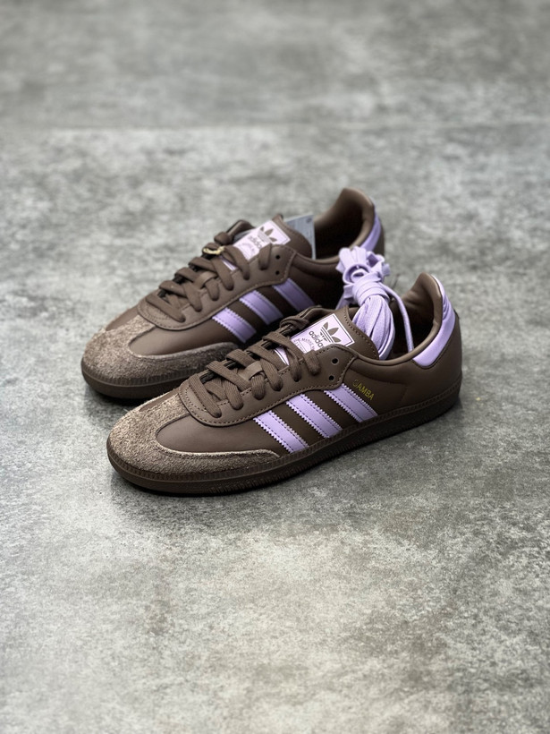 کتونی آدیداس سامبا (Adidas Samba) | نماد استایل کلاسیک و ترند جهانی