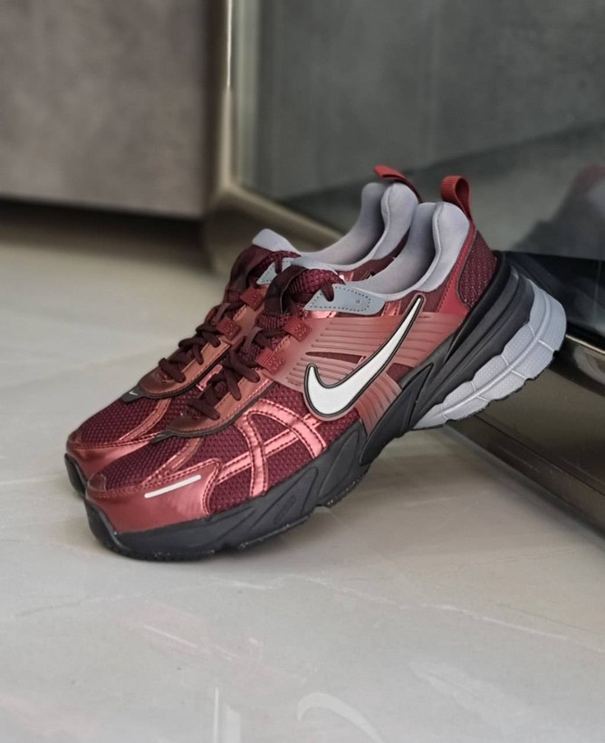 کتونی اورجینال نایک V2K Run | Nike V2K Run HJ4497‑600 کفش اسپرت و روزمره