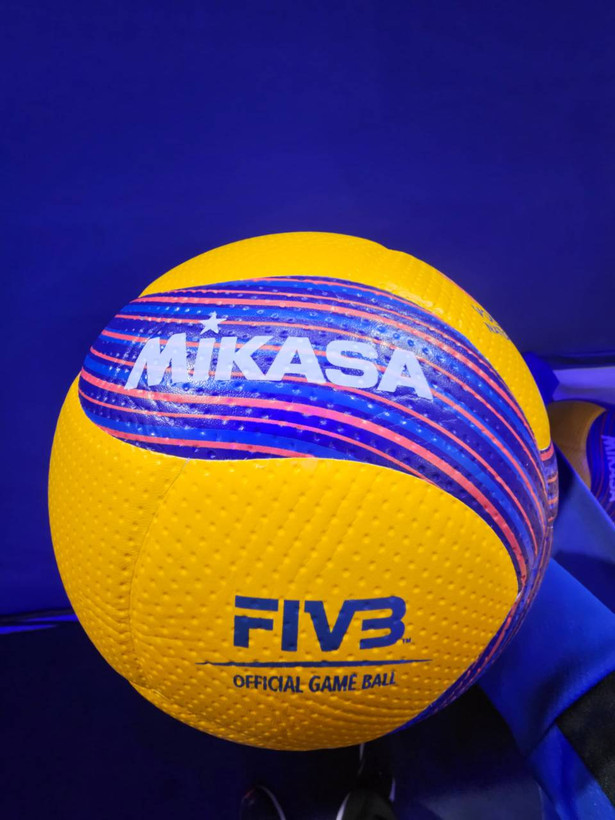 «توپ والیبال میکاسا Mikasa V200W-VNL اورجینال نسخه لیگ ملتها در فروشگاه سی ای پی اسپرت»