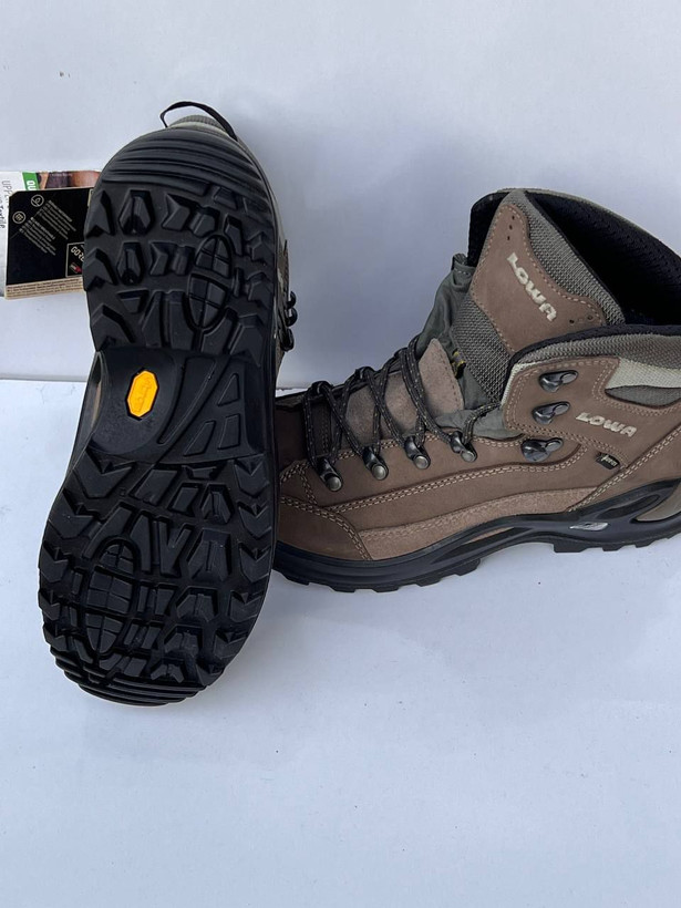 Lowa Renegade GTX Mid | بوت کوهنوردی اورجینال، ضدآب GORE-TEX، مناسب طبیعتگردی و مسیرهای سخت