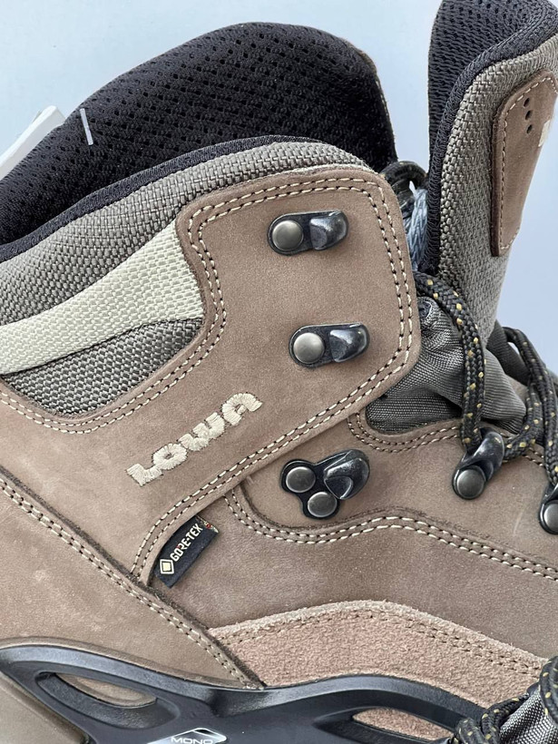 Lowa Renegade GTX Mid | بوت کوهنوردی اورجینال، ضدآب GORE-TEX، مناسب طبیعتگردی و مسیرهای سخت