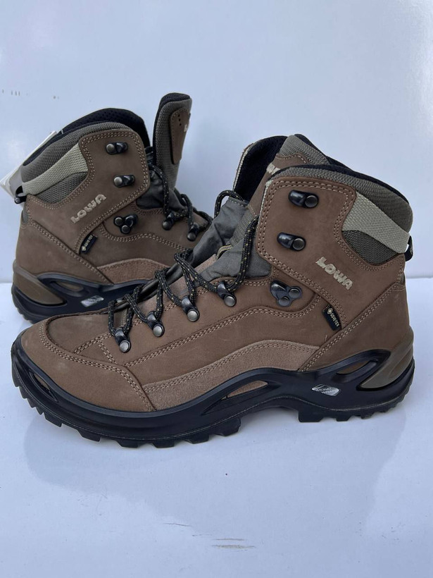 Lowa Renegade GTX Mid | بوت کوهنوردی اورجینال، ضدآب GORE-TEX، مناسب طبیعتگردی و مسیرهای سخت