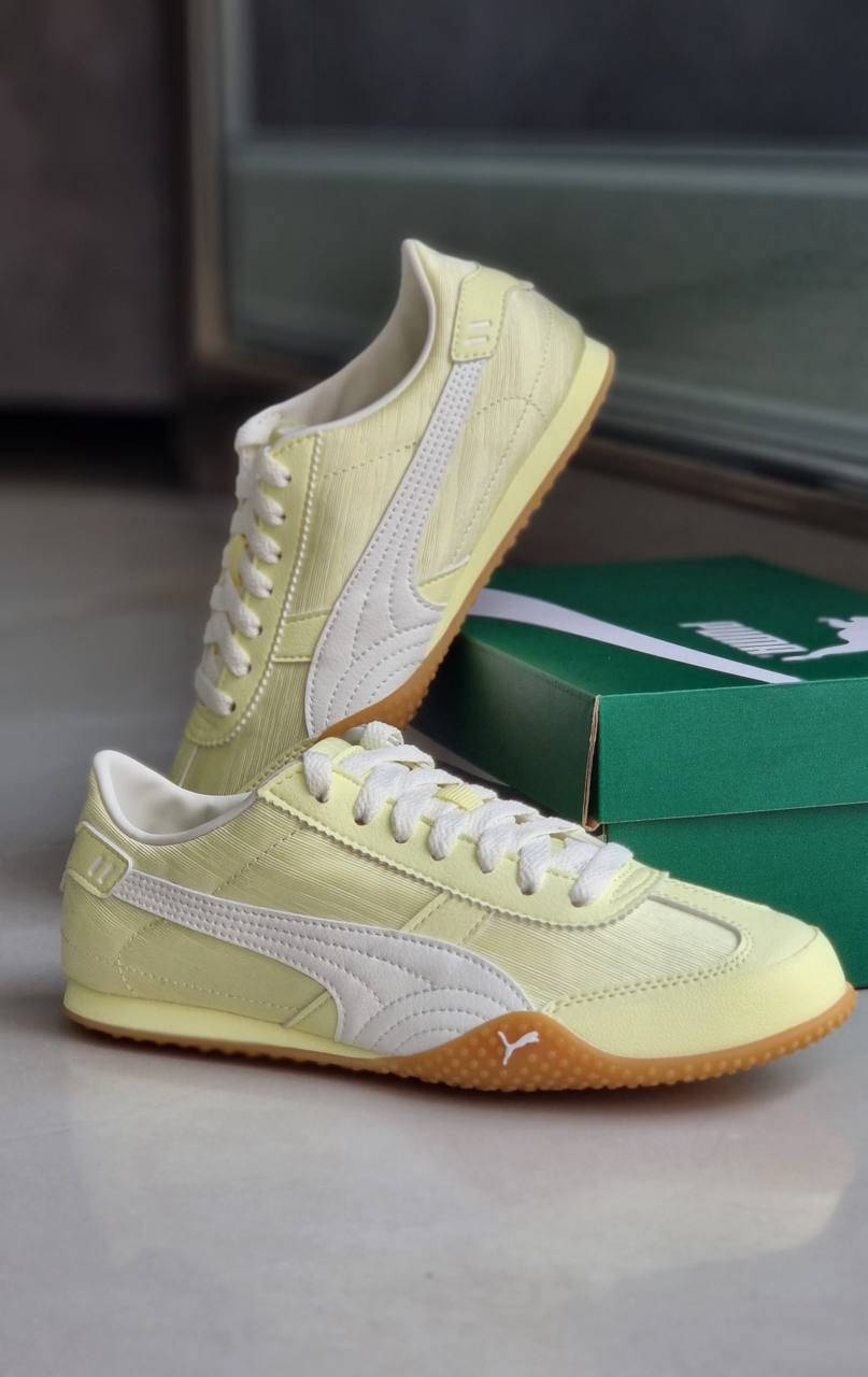 عکس کفش کتانی اورجینال پوما Puma رترو رانر زرد لیمویی با نوار Formstripe کرم، زیره صندلی گام و جعبه اورجینال، فروشگاه CIP Sport